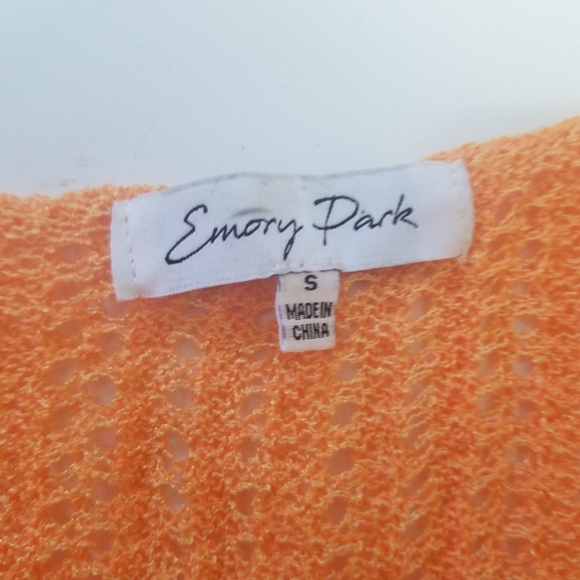 Emory Park Knit Crochet Crop Top Size Small - Picture 9 of 10